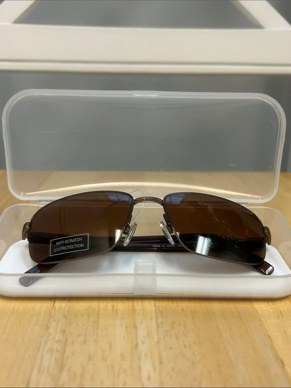 NEW Boss Hugo Boss Women’s Anti-Scratch UV Protection Brown Sunglasses